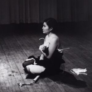 7_yokoono_cutpiece_19651